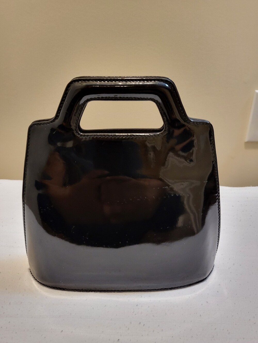 Salvatore Ferragamo Mini Wanda Black Patent Leather Top-Handle Bag with Strap - Picture 2 of 16